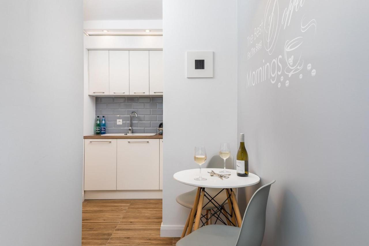 Rent Like Home - Zlota 65 II Warschau Exterior foto